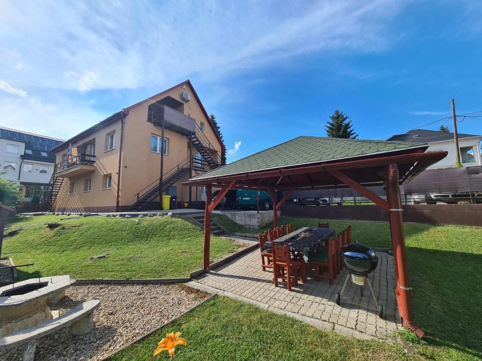 Katalin Apartmanhaz Miskolc Exterior photo